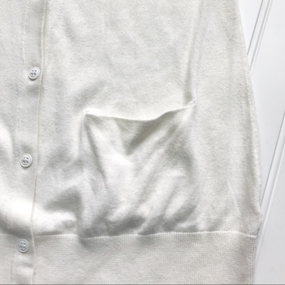 •Trina Turk• floral appliqué tunic sweater - Picture 4 of 7